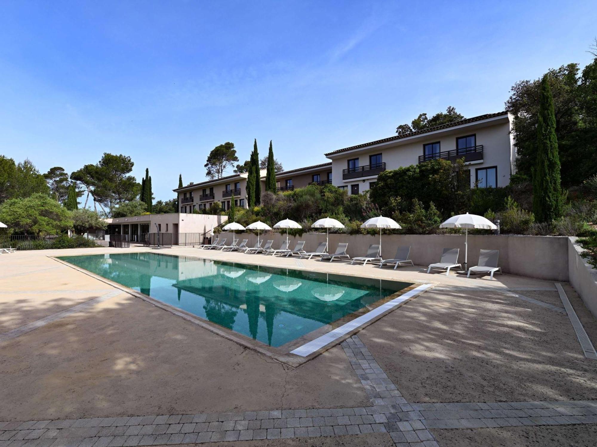 Mercure Brignoles Golf De Barbaroux & Spa Eksteriør bilde