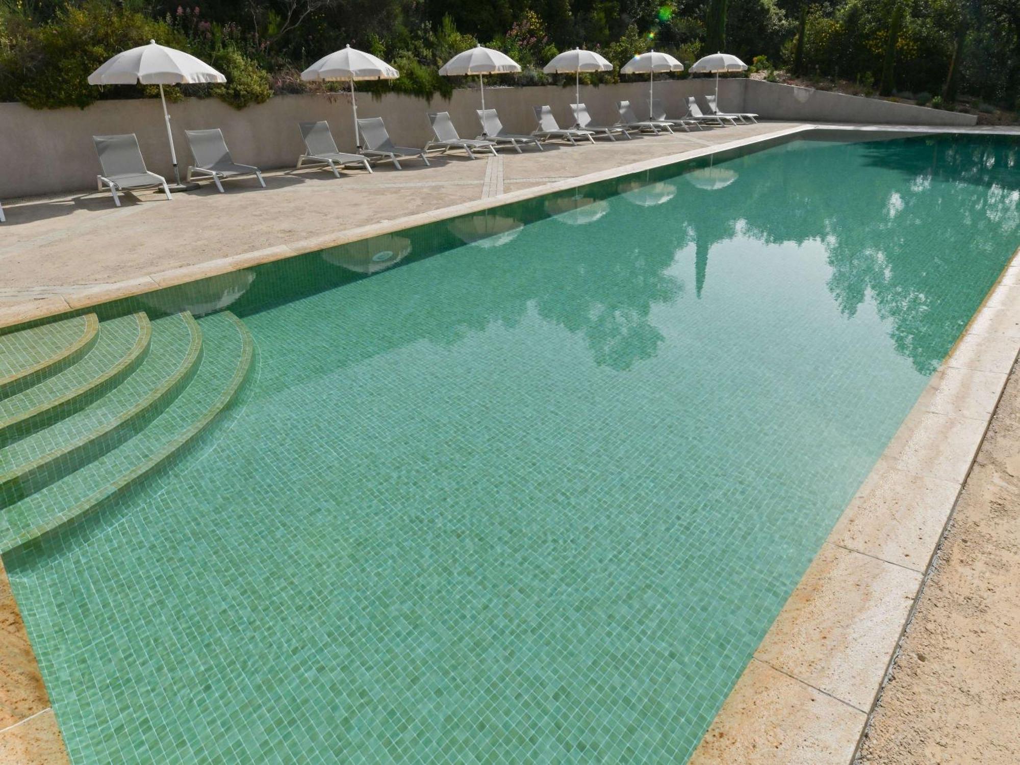 Mercure Brignoles Golf De Barbaroux & Spa Eksteriør bilde