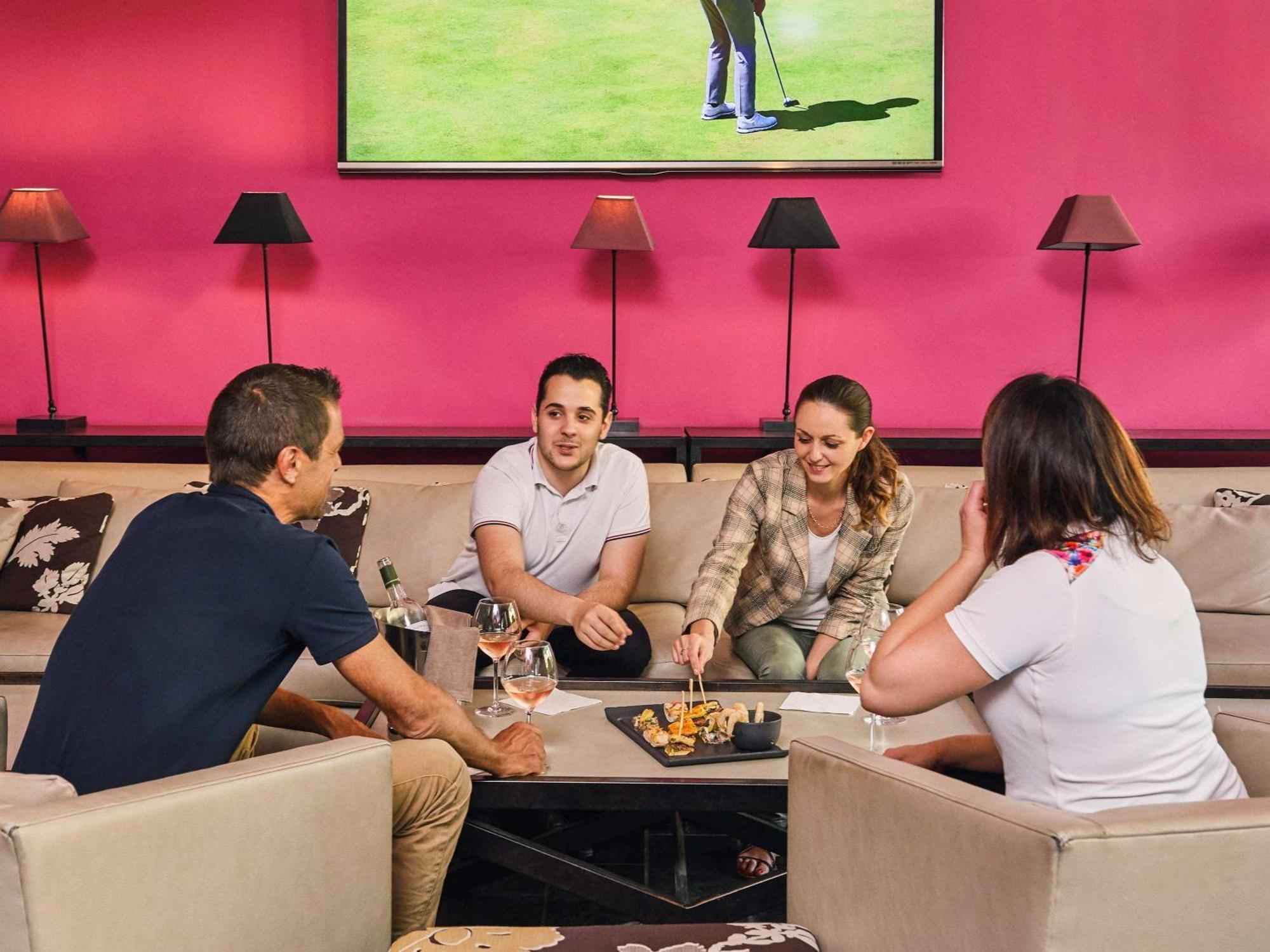 Mercure Brignoles Golf De Barbaroux & Spa Eksteriør bilde