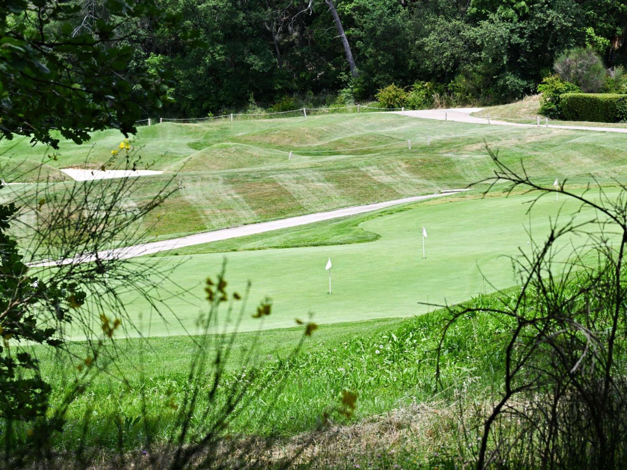 Mercure Brignoles Golf De Barbaroux & Spa Eksteriør bilde