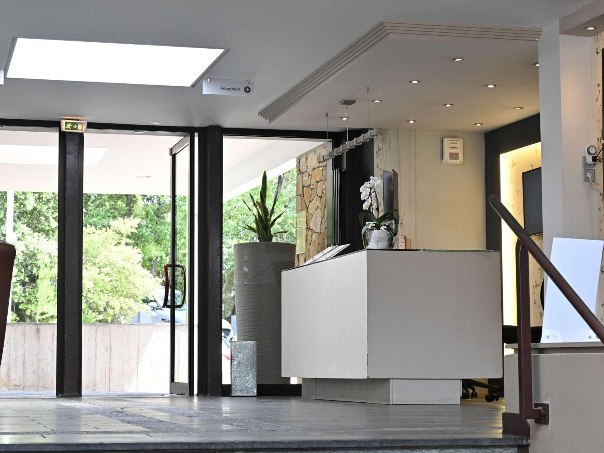 Mercure Brignoles Golf De Barbaroux & Spa Eksteriør bilde